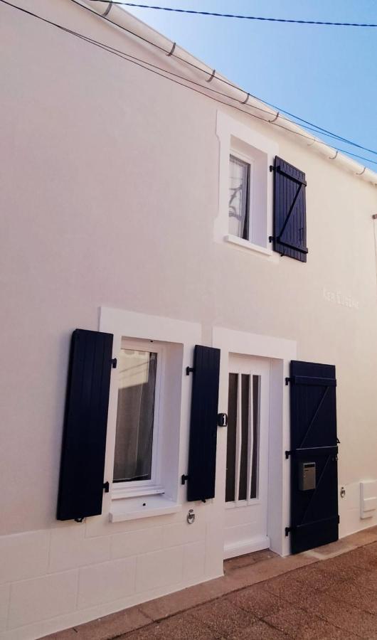 Maison De Pecheur Renovee Avec Cour Proche Du Port Les Sables-d'Olonne Bagian luar foto